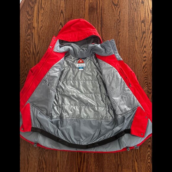 Columbia Women's Alpine Action Omni-Heat Hooded Jacket Size S, "Red Lilly" - Picture 8 of 9